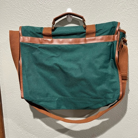 Polo Ralph Lauren Green Messenger Bag with Brown Accents NWOT - Picture 4 of 7